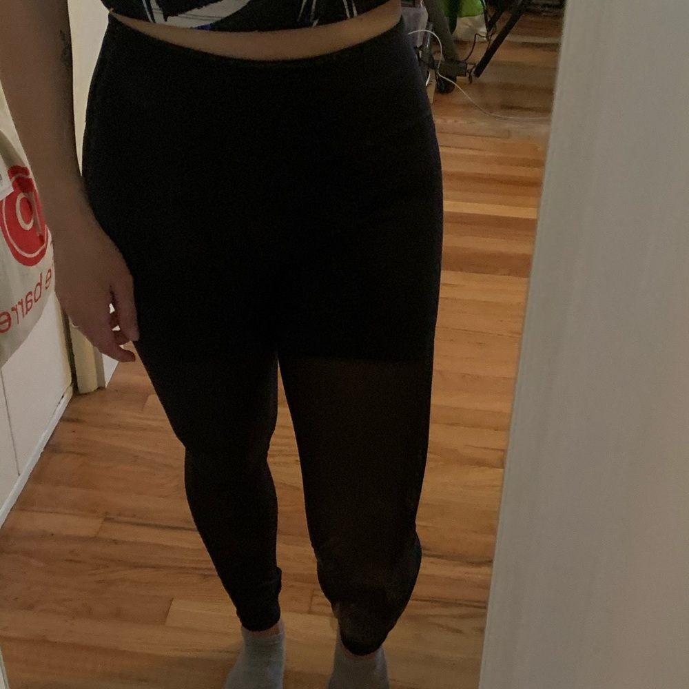 Fabletics Shorts + mesh legging combo